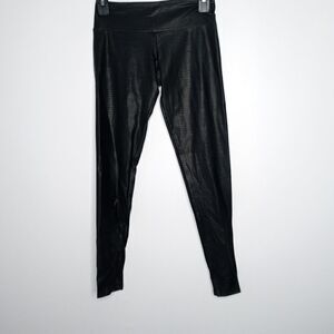 Onzie black snack print black leggings